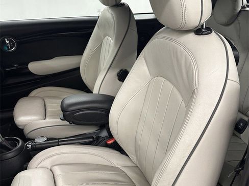 Used 2019 MINI Cooper S image 12