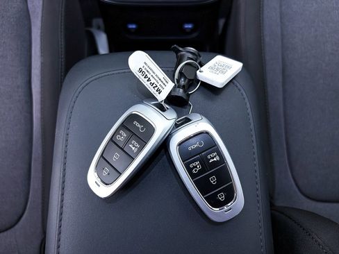 Used 2024 Hyundai Ioniq 5 SE RWD image 25