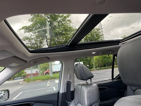 Certified 2025 Honda Pilot Touring image 28