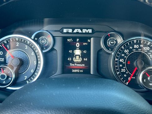 Used 2022 RAM 1500 Big Horn AWD/4WD image 24