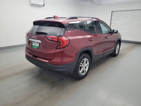 Used 2018 GMC Terrain SLE w/ Driver Convenience Package FWD image 9