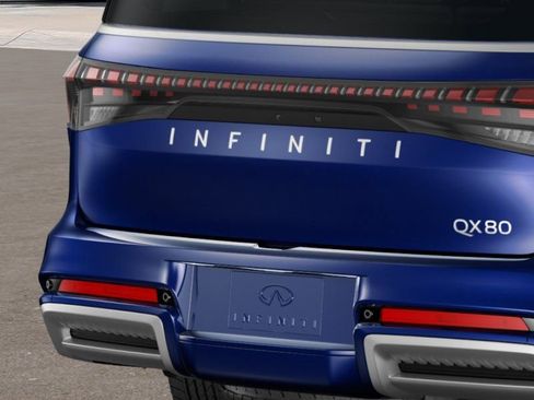 Used 2025 INFINITI QX80 Luxe image 14
