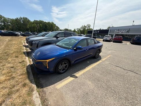 Used 2025 Kia K4 FWD image 4