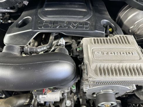 Used 2023 RAM 1500 Laramie AWD/4WD image 29