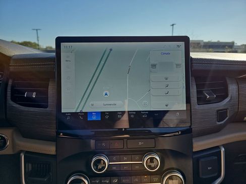 Used 2024 Ford Expedition Limited image 27