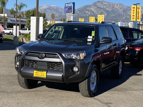 Used 2023 Toyota 4Runner SR5 image 6