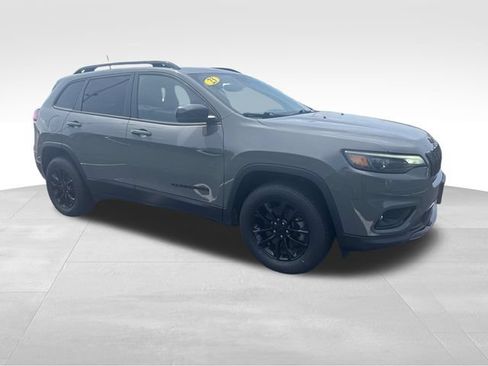 Used 2023 Jeep Cherokee Altitude Lux AWD/4WD image 8