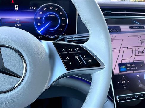 Used 2023 Mercedes-Benz EQE 350+ SUV image 24