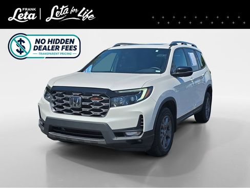 Certified 2024 Honda Passport TrailSport image 1
