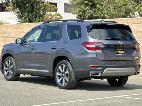 Certified 2023 Honda Pilot Elite image 6