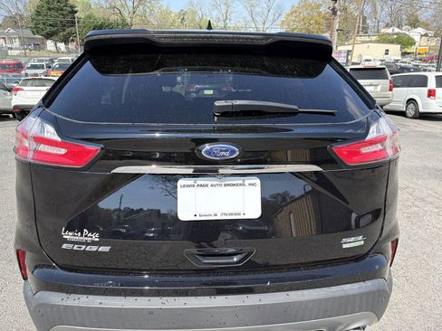 Used 2019 Ford Edge SEL w/ Equipment Group 201A image 4