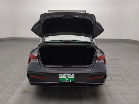 Used 2025 Hyundai Elantra Sport image 29