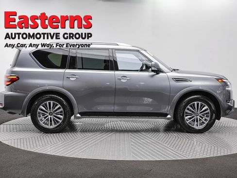 Used 2024 Nissan Armada SL w/ Captain's Chairs Package AWD/4WD image 4