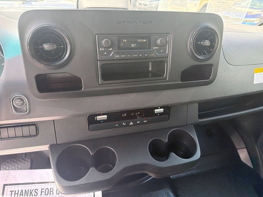 Used 2025 Mercedes-Benz Sprinter 2500 image 16