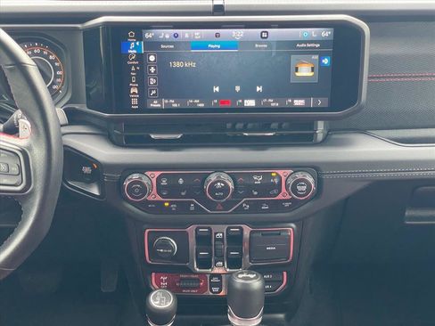 Used 2024 Jeep Wrangler Unlimited Rubicon 392 image 15