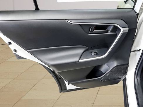 Certified 2025 Toyota RAV4 LE AWD/4WD image 18