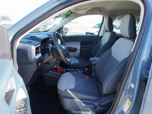 Used 2023 Ford Maverick XLT image 7