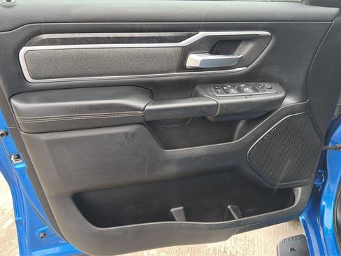 Used 2022 RAM 1500 Big Horn AWD/4WD image 9