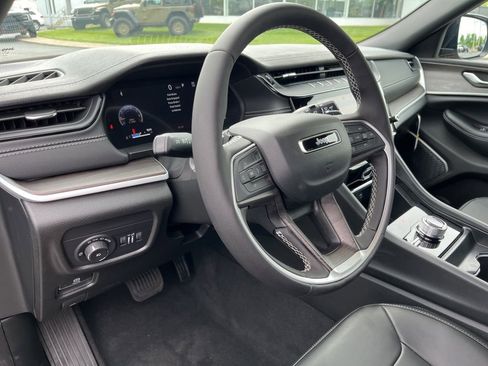 New 2026 Jeep Grand Cherokee L Limited AWD/4WD image 3