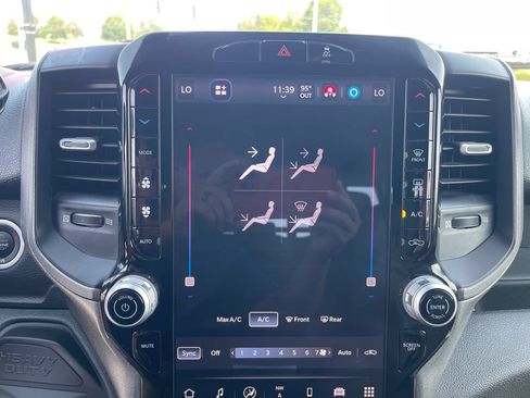 Used 2025 RAM 3500 Tradesman AWD/4WD image 22