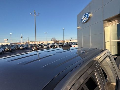 Used 2025 Ford Maverick XL image 11