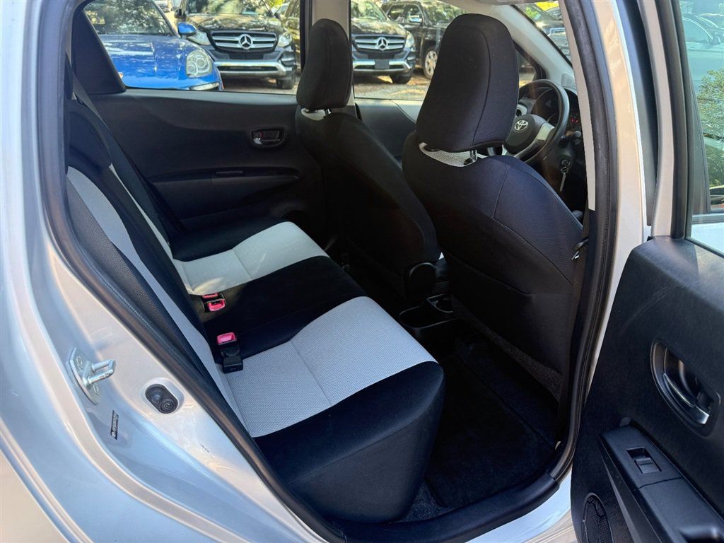 Used 2012 Toyota Yaris LE FWD image 18