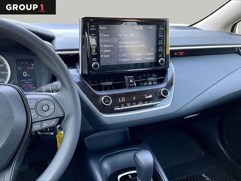 Used 2020 Toyota Corolla LE FWD image 7