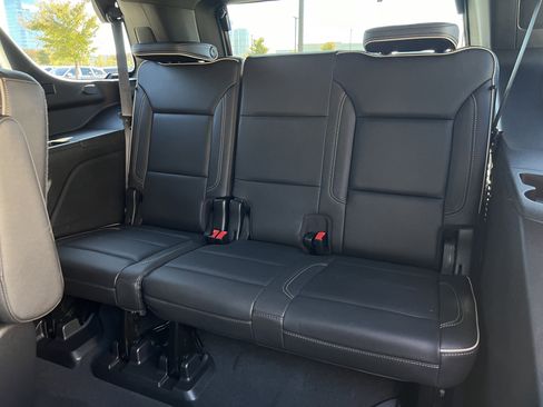 Used 2021 GMC Yukon SLT image 32