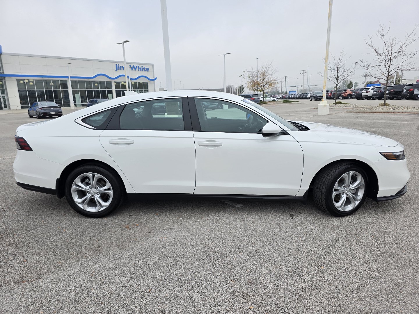 Certified 2024 Honda Accord LX image 17