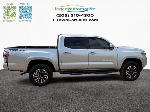 Used 2022 Toyota Tacoma TRD Sport w/ Technology Package image 11