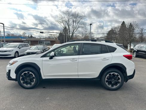 Certified 2021 Subaru Crosstrek 2.0i Premium w/ Moonroof Package image 10