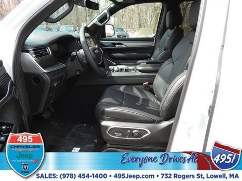 New 2026 Jeep Grand Wagoneer Limited w/ Convenience Group I AWD/4WD image 20