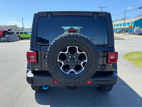 Used 2023 Jeep Wrangler Unlimited Rubicon 4xe w/ Steel Bumper Group AWD/4WD image 6