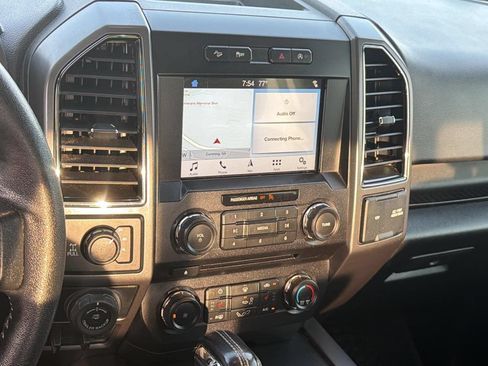 Used 2018 Ford F150 XLT w/ Equipment Group 302A Luxury AWD/4WD image 5