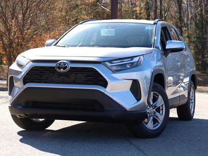 New 2025 Toyota RAV4 XLE