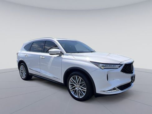 Used 2023 Acura MDX SH-AWD w/ Advance Package image 11