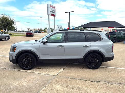 Used 2024 Kia Telluride SX X-Line image 2