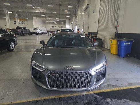 Used 2018 Audi R8 V10 plus image 2