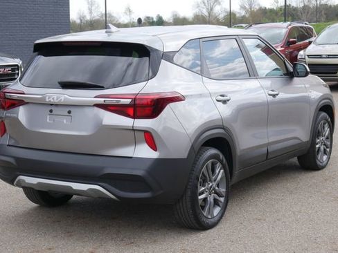 Used 2022 Kia Seltos LX image 9