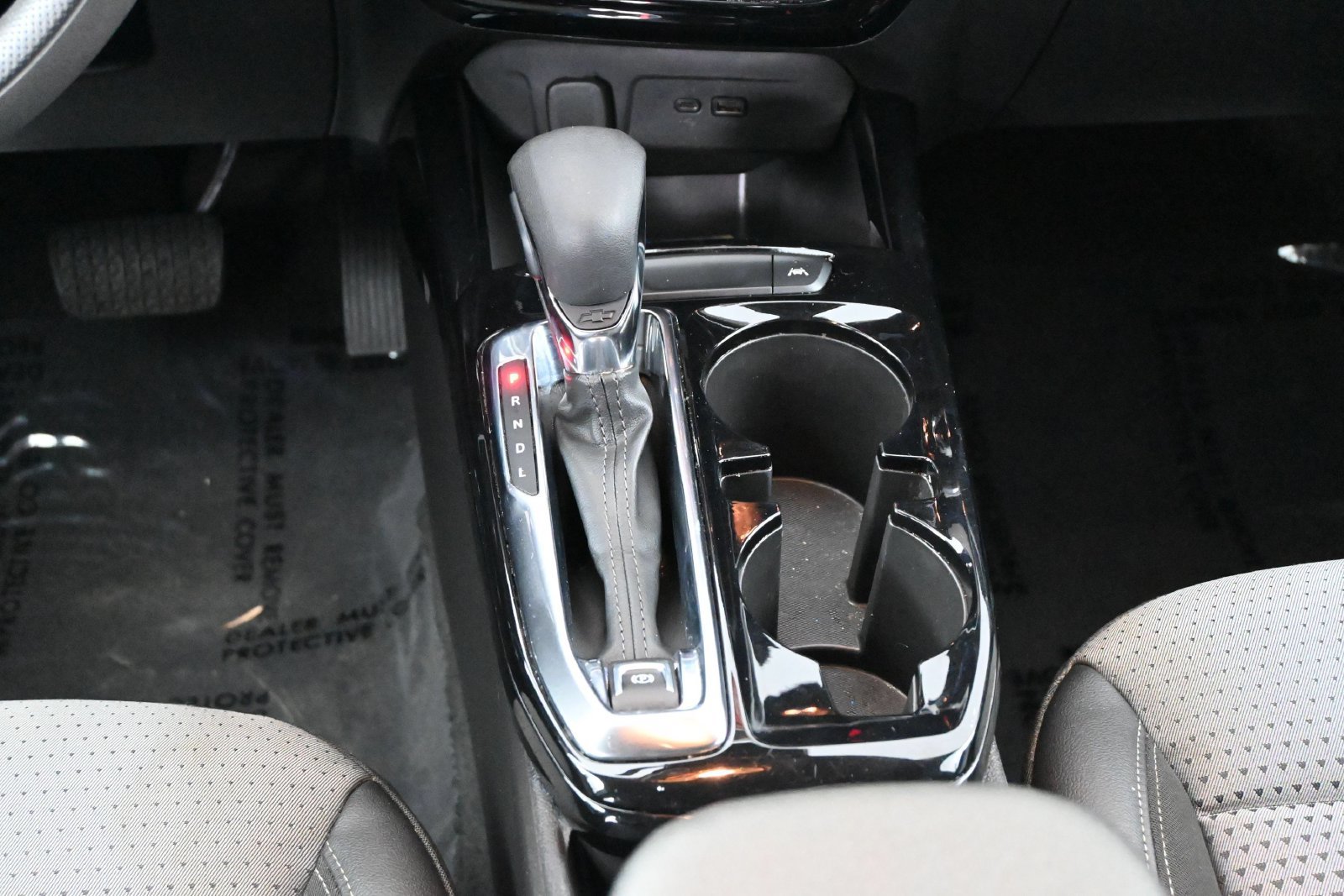 Used 2025 Chevrolet Trax LT FWD image 16