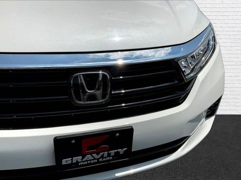 Used 2023 Honda Odyssey Touring image 32