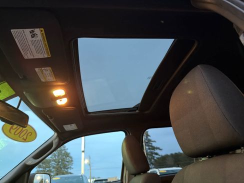 Used 2009 Ford Escape XLT image 49