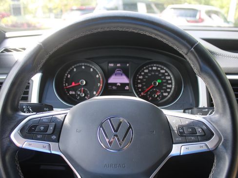 Used 2021 Volkswagen Atlas Cross Sport SE w/ Panoramic Sunroof Package AWD/4WD image 27