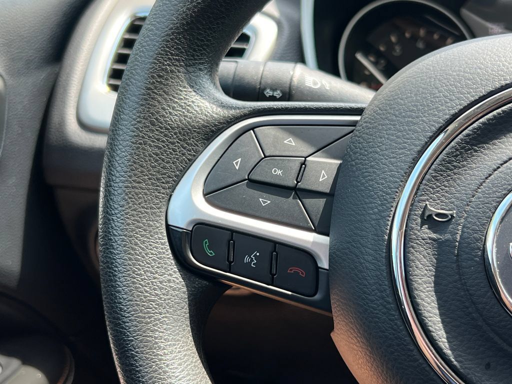Used 2018 Jeep Compass Sport w/ Tech Group AWD/4WD image 25