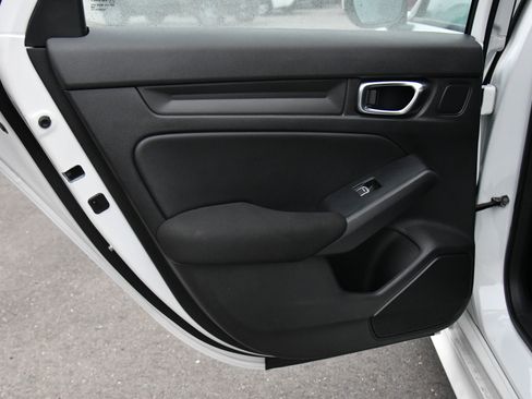 Used 2025 Honda Civic LX image 32