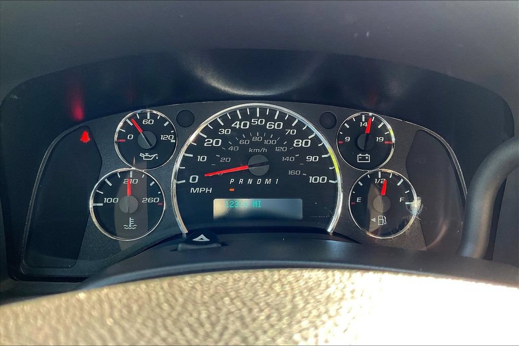 Used 2025 GMC Savana 2500 w/ Driver Convenience Package RWD image 15
