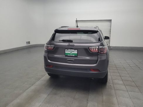 Used 2021 Jeep Compass Latitude FWD image 7