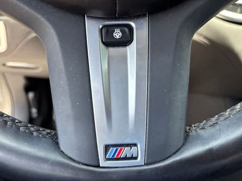 Used 2022 BMW 740i w/ M Sport Package RWD image 13