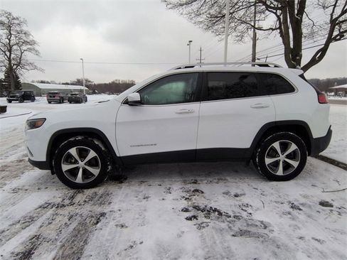 Used 2020 Jeep Cherokee Limited image 6