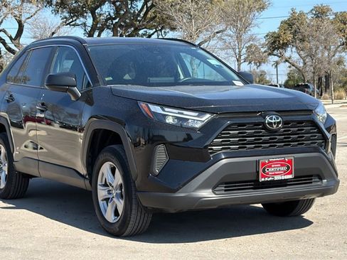 Certified 2025 Toyota RAV4 LE image 9